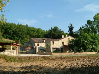 Properties for Sale_Restored Farmhouses _Farmhouse Il Molino in Le Marche_1